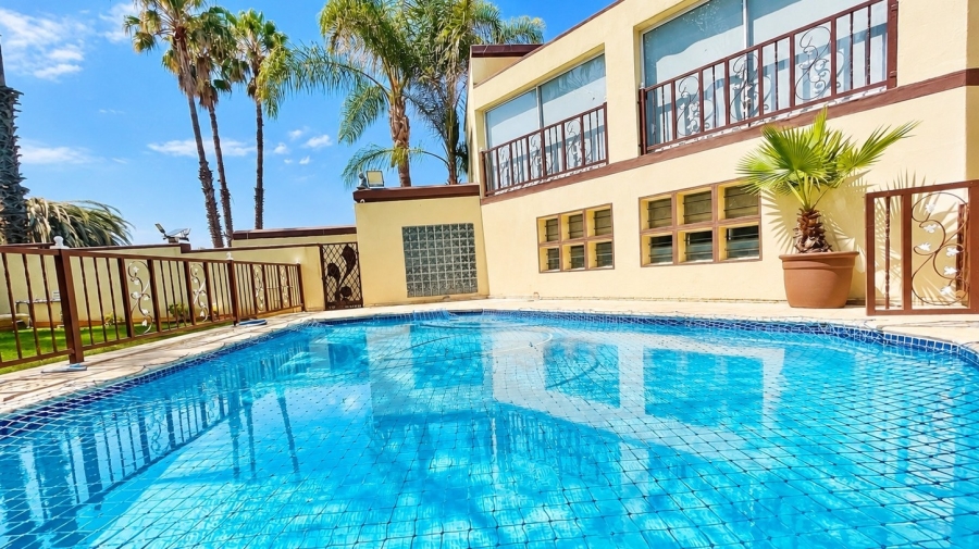 5 Bedroom Property for Sale in Wilkoppies North West